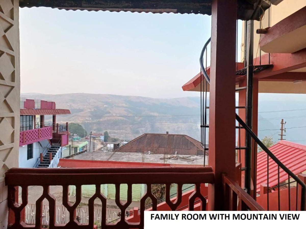 Odyssey'S Pateng Homestay, 乞拉朋齐 外观 照片
