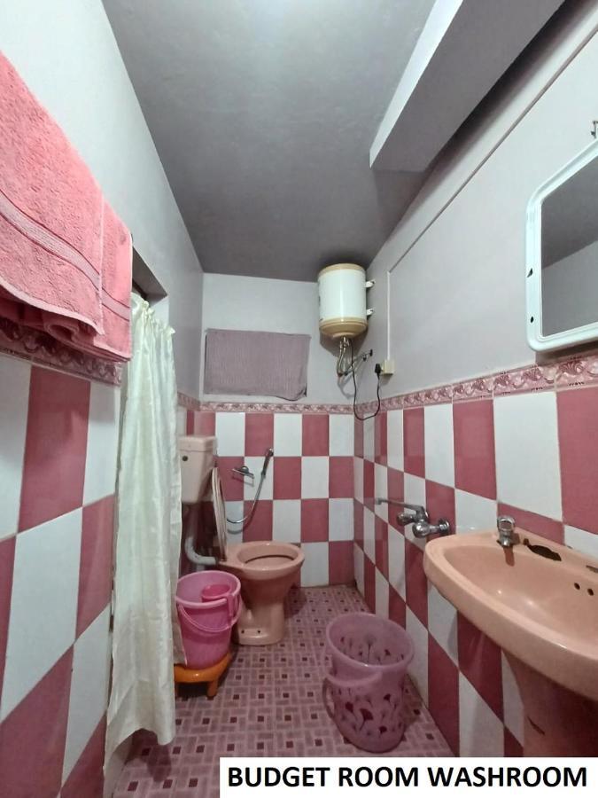 Odyssey'S Pateng Homestay, 乞拉朋齐 外观 照片