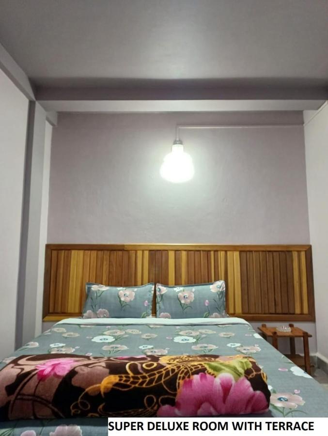 Odyssey'S Pateng Homestay, 乞拉朋齐 外观 照片